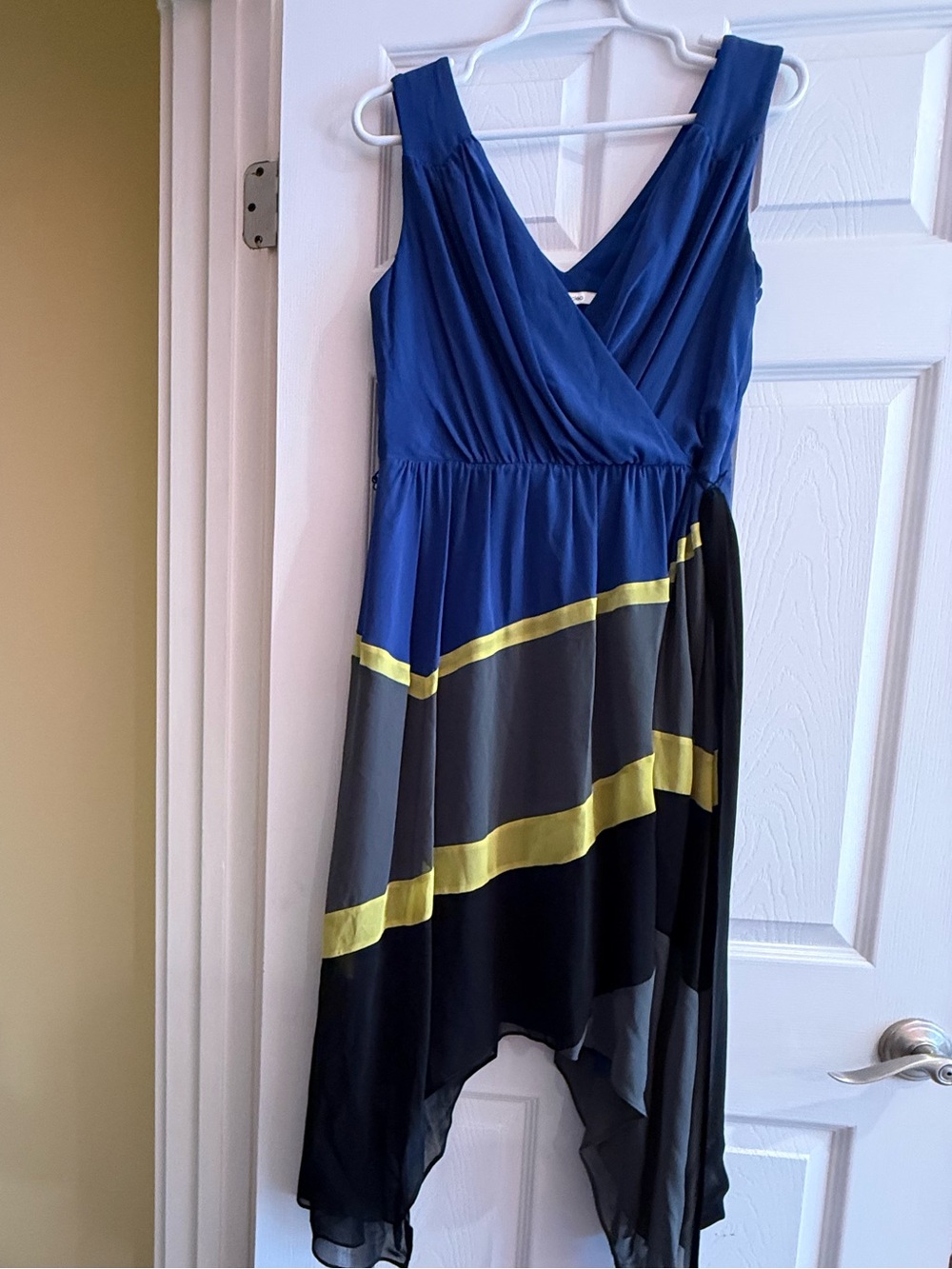 Max and Cleo color block flowy Dress EUC 10